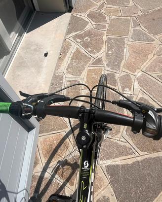 bici scott bambino 24x1 corsa