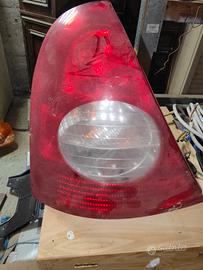Fanale posteriore Renault Clio Dci 1500 dci 2003