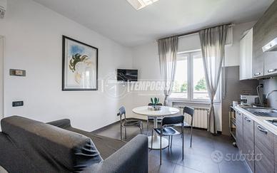 Bilocale Ristrutturato con Ascensore e Garage