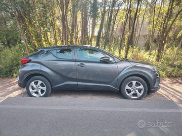 Toyota CHR come nuova