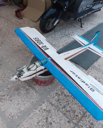 aereo rc  a scoppio  gladiator