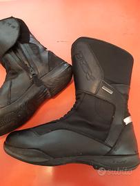 stivaletti per moto