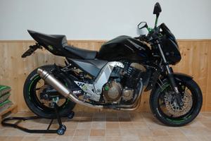 KAWASAKI Z750