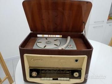 Radio/giradischi vintage mivar