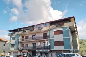 5 LOCALI A CASTROLIBERO