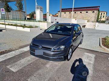 Volkswagen Golf 2.0