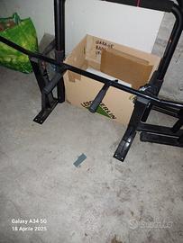 sbarra per trazioni da soffitto 