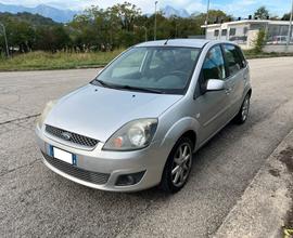 FORD Fiesta 1.4TDCi 5P Ghia 50Kw - 2007