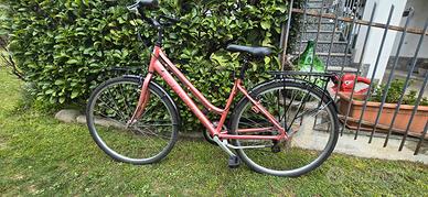 Bici donna con cambio. 