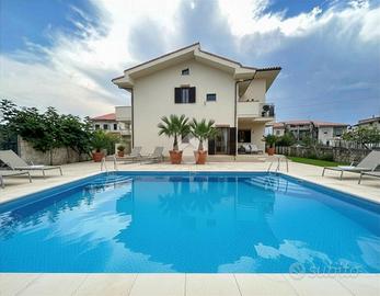 VILLA SINGOLA A SAN NICOLA ARCELLA