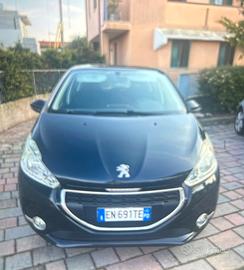 Peugeot 208 1.2 benzina/gpl anno 2013