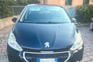 Peugeot 208 1.2 benzina/gpl anno 2013