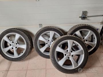 Cerchi BMW 17 pollici 7J ET32 e gomme 225/45 r17