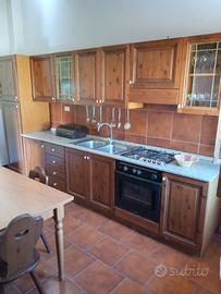 cucina  in legno massello