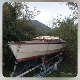 Barca a vela+rimorchio)senza targa)+fuoribordo