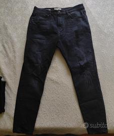 Jeans Pull&Bear Modello Carrot  grigio scuro/nero