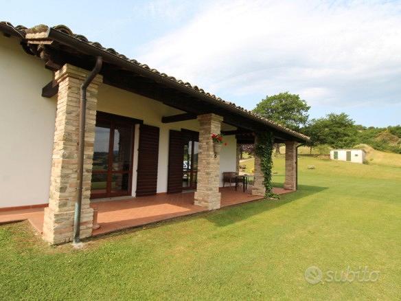 Casa di campagna con terreno - Vista 2
