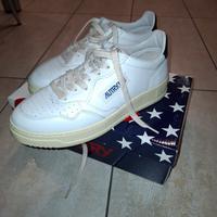 Autry uomo misura 41