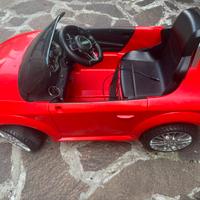 Macchina elettrica per bambini Audi TT RS – rossa