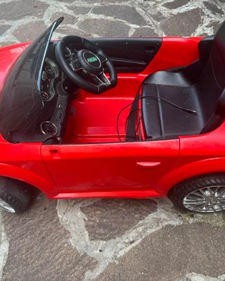 Macchina elettrica per bambini Audi TT RS – rossa