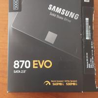 Hard disk esterno SSD Samsung 870 EVO da 500GB
