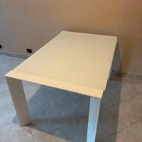 tavolo in verro temperato