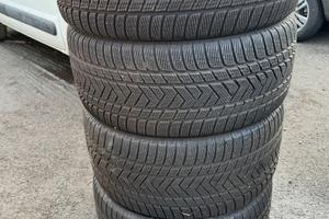 2gomme 275/40 R21 + 2 gomme305/35 R21 per bmw x5/6
