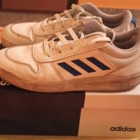 Scarpe tennis bambino marca "Adidas" tg. 38 usate