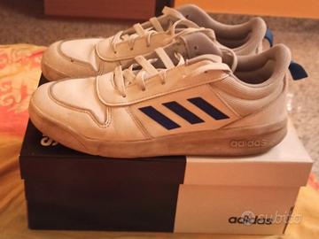 Scarpe tennis bambino marca "Adidas" tg. 38 usate