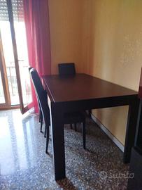 TAVOLO E SEDIE
