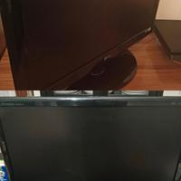  2 TV/monitor LG 32 E 19 pollici