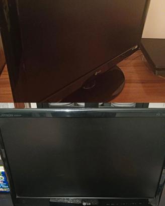  2 TV/monitor LG 32 E 19 pollici