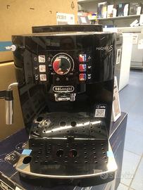 Macchina caffè automatica De Longhi