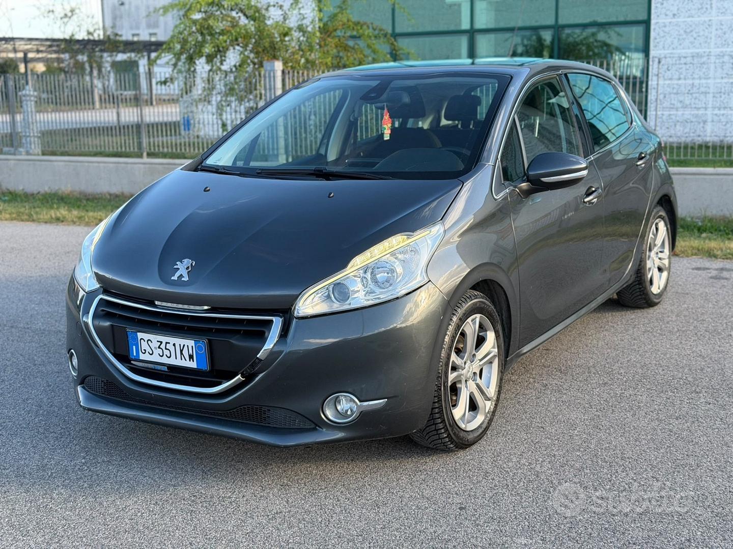 Peugeot 208 1° serie