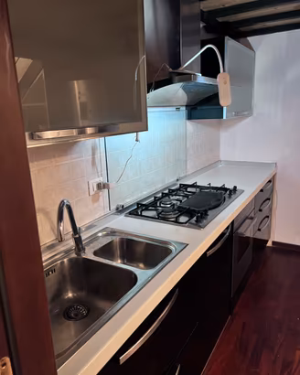 Veneta Cucine 305cm + elettrodomestici TRATTABILE