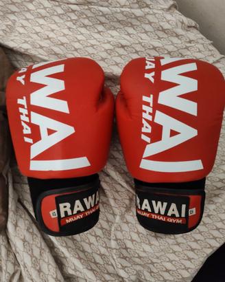 guantoni boxe o thai Rawai thailandia