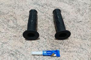 Manopole originali Kawasaki Er6n 2008