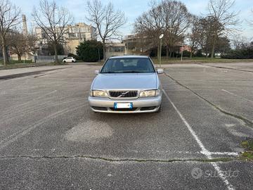 Volvo V70/XC70 V70 2.3i turbo 20V cat T5