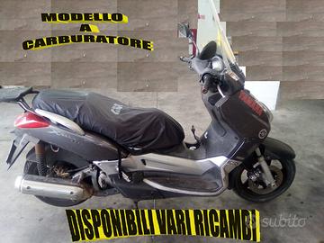 YAMAHA XMAX 250 ANNO 2006 x RICAMBI