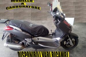 YAMAHA XMAX 250 ANNO 2006 x RICAMBI