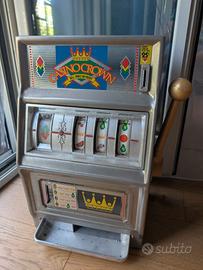Slot machine vintage modello "Casino Crown",