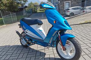 Phantom F12 50 LC biposto