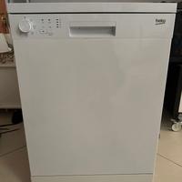 Lavastoviglie Beko DFN05311W