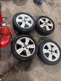 Cerchi in lega Ford fiesta