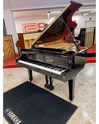PIANOFORTE A MEZZA CODA YAMAHA G5 NERO LUCIDO