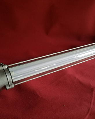 Lampada a tubo industriale vintage
