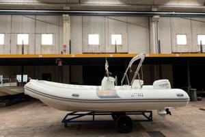 Gommone Bat 5,10 big cayman (motore e carrello)