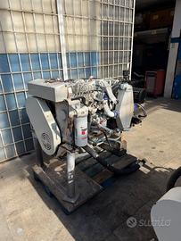 Motore entrobordo CUMMINS