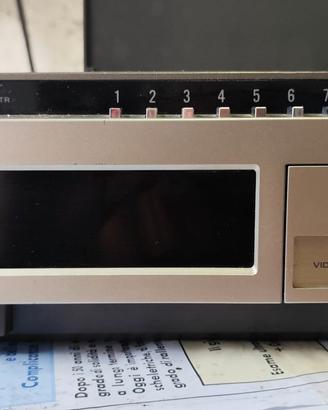 HITACHI VT-TU68E + VT 6800E