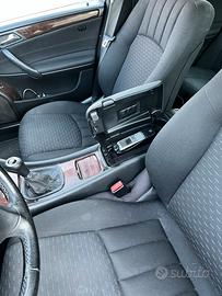 Mercedes Benz station vagon